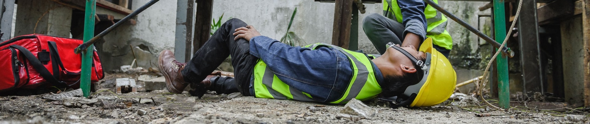 Ongeval op het werk van medewerker op de bouwplaats.